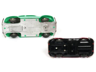 Lot 96 - DIVERS (2)