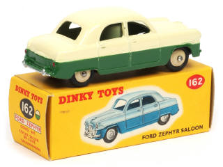Lot 655 - DINKY TOYS (GB) (1)