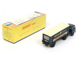 Lot 643 - DINKY TOYS (FRANCE) (1)