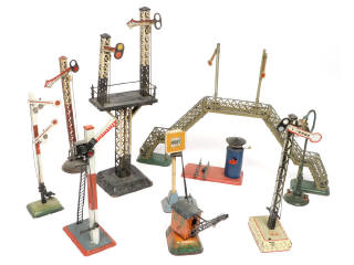 Lot 140 - DIVERS (10)