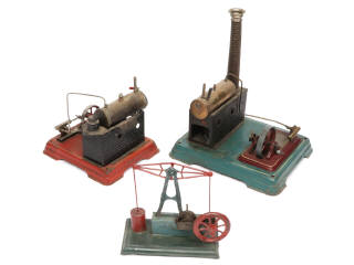 Lot 336 - DIVERS (3)