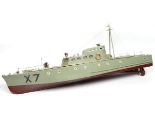 Lot 248 - DIVERS (1)