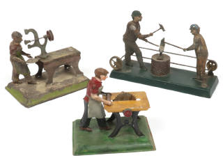 Lot 397 - DIVERS (3)