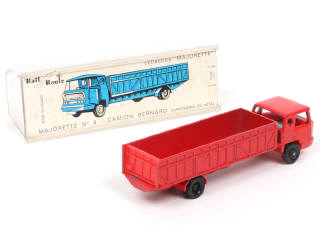 Lot 599 - MAJORETTE (FRANCE) (1)