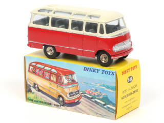 Lot 636 - DINKY TOYS (FRANCE) (1)
