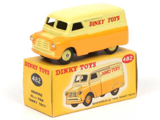 Lot 687 - DINKY TOYS (GB) (1)
