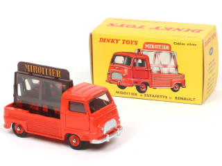 Lot 637 - DINKY TOYS (FRANCE) (1)