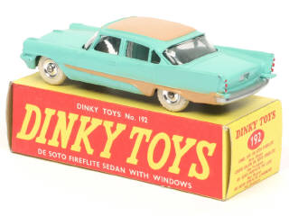 Lot 670 - DINKY TOYS (GB) (1)