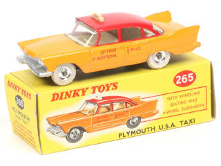 Lot 680 - DINKY TOYS (GB) (1)