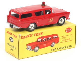 Lot 678 - DINKY TOYS (GB) (1)