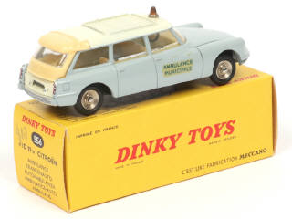 Lot 611 - DINKY TOYS (FRANCE) (1)