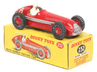 Lot 648 - DINKY TOYS (GB) (1)