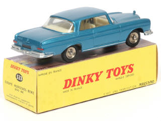 Lot 628 - DINKY TOYS (FRANCE) (1)