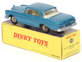 Lot 628 - DINKY TOYS (FRANCE) (1)