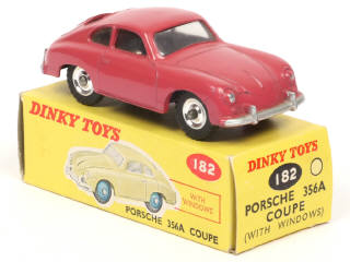 Lot 667 - DINKY TOYS (GB) (1)
