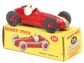 Lot 647 - DINKY TOYS (GB) (1)