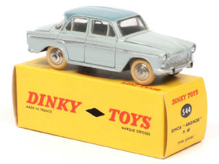Lot 608 - DINKY TOYS (FRANCE) (1)