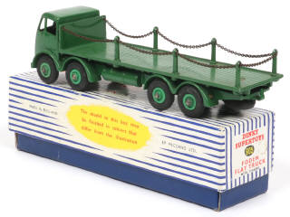 Lot 696 - DINKY TOYS (GB) (1)