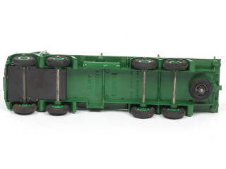 Lot 696 - DINKY TOYS (GB) (1)