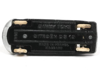 Lot 601 - DINKY TOYS (FRANCE) (1)