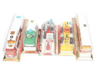 Lot 125 - MAJORETTE (FRANCE) (5)