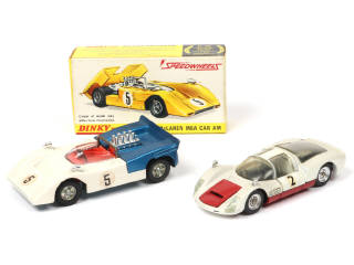 Lot 258 - DINKY TOYS (GB) (2)
