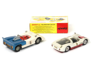 Lot 258 - DINKY TOYS (GB) (2)