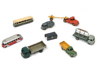 Lot 234 - DINKY TOYS (FRANCE) (8)