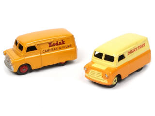 Lot 260 - DINKY TOYS (GB) (2)