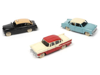 Lot 224 - DINKY TOYS (FRANCE) (3)