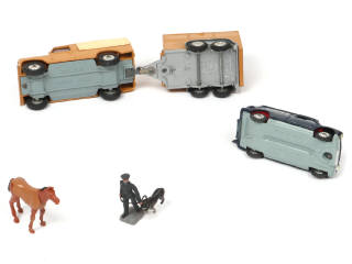 Lot 256 - CORGI TOYS (GB) (6)