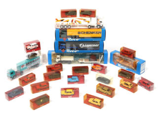 Lot 165 - DIVERS (HO) (27)