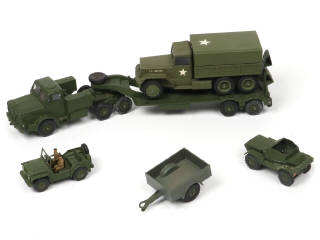 Lot 270 - DINKY TOYS (GB) (5)