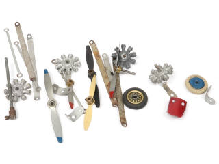 Lot 110 - MECCANO (FRANCE) (1)