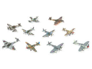 Lot 143 - DIVERS (10)