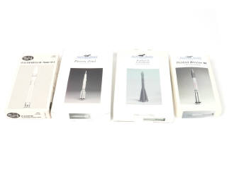 Lot 108 - REAL SPACE MODELS (USA) (4)
