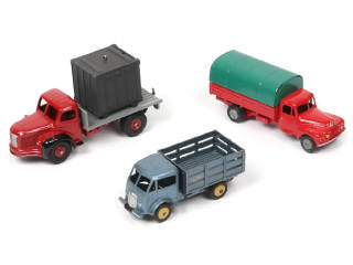 Lot 241 - DINKY TOYS (FRANCE) (3)