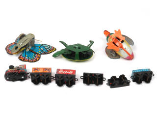 Lot 60 - DIVERS (8)