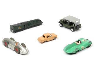 Lot 347 - DINKY TOYS (GB) (5)