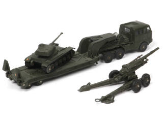 Lot 314 - DINKY TOYS (FRANCE) (3)