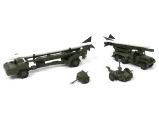 Lot 343 - DINKY TOYS (GB) (3)