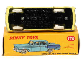 Lot 324 - DINKY TOYS (GB) (1)
