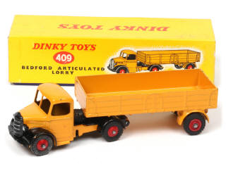 Lot 329 - DINKY TOYS (GB) (1)