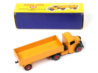 Lot 329 - DINKY TOYS (GB) (1)