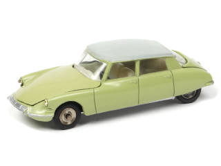 Lot 265 - DINKY TOYS (FRANCE) (1)