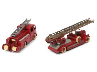 Lot 310 - DINKY TOYS (FRANCE) (2)