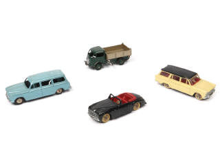 Lot 319 - DINKY TOYS (FRANCE) (4)