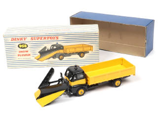 Lot 264 - DINKY TOYS (GB) (1)