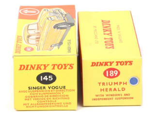 Lot 269 - DINKY TOYS (GB) (2)