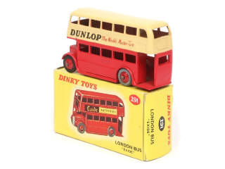 Lot 256 - DINKY TOYS (GB) (1)